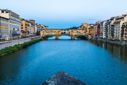 A revitalização de centros históricos impulsiona o turismo imobiliário e renova a identidade urbana, diz Alex Nabuco dos Santos.