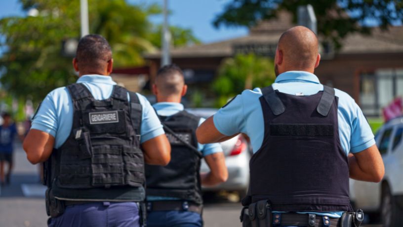 Novos coletes balísticos no Rio reforçam debate sobre segurança e proteção policial