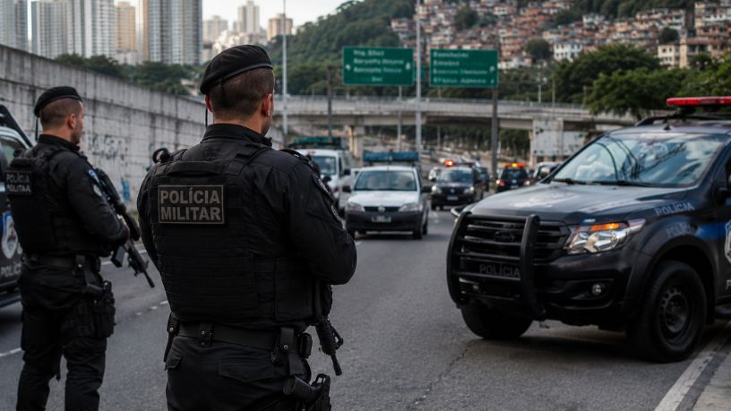 Os rumos do policiamento tático e os impactos da política de segurança integrada no controle de perímetros urbanos no Rio de Janeiro