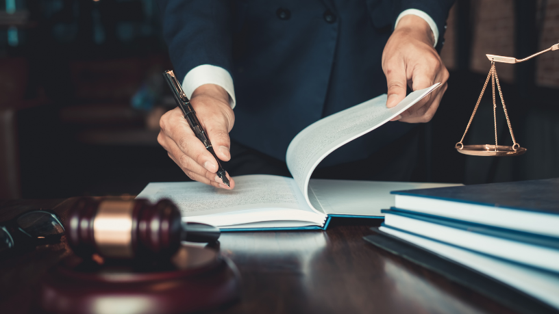 Como mudanças na legislação penal podem afetar a segurança pública e os direitos dos cidadãos?